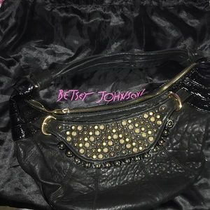 BETSEY JOHNSON LEATHER HOBO ✨🖤